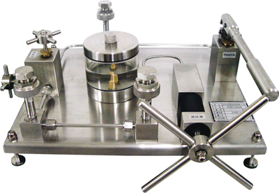 ZY-2000手動水(shuǐ)壓源